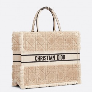 Dior Large Book Tote Bag In Beige Cannage Shearling