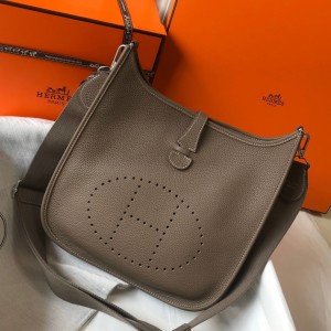 Hermes Evelyne III 29 Bag In Taupe Clemence Leather
