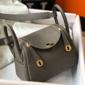 Hermes Lindy Mini Bag In Etain Clemence Leather GHW